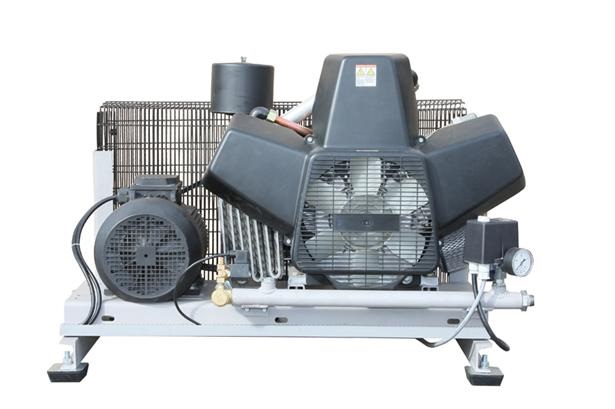 Поршневой компрессор ремеза